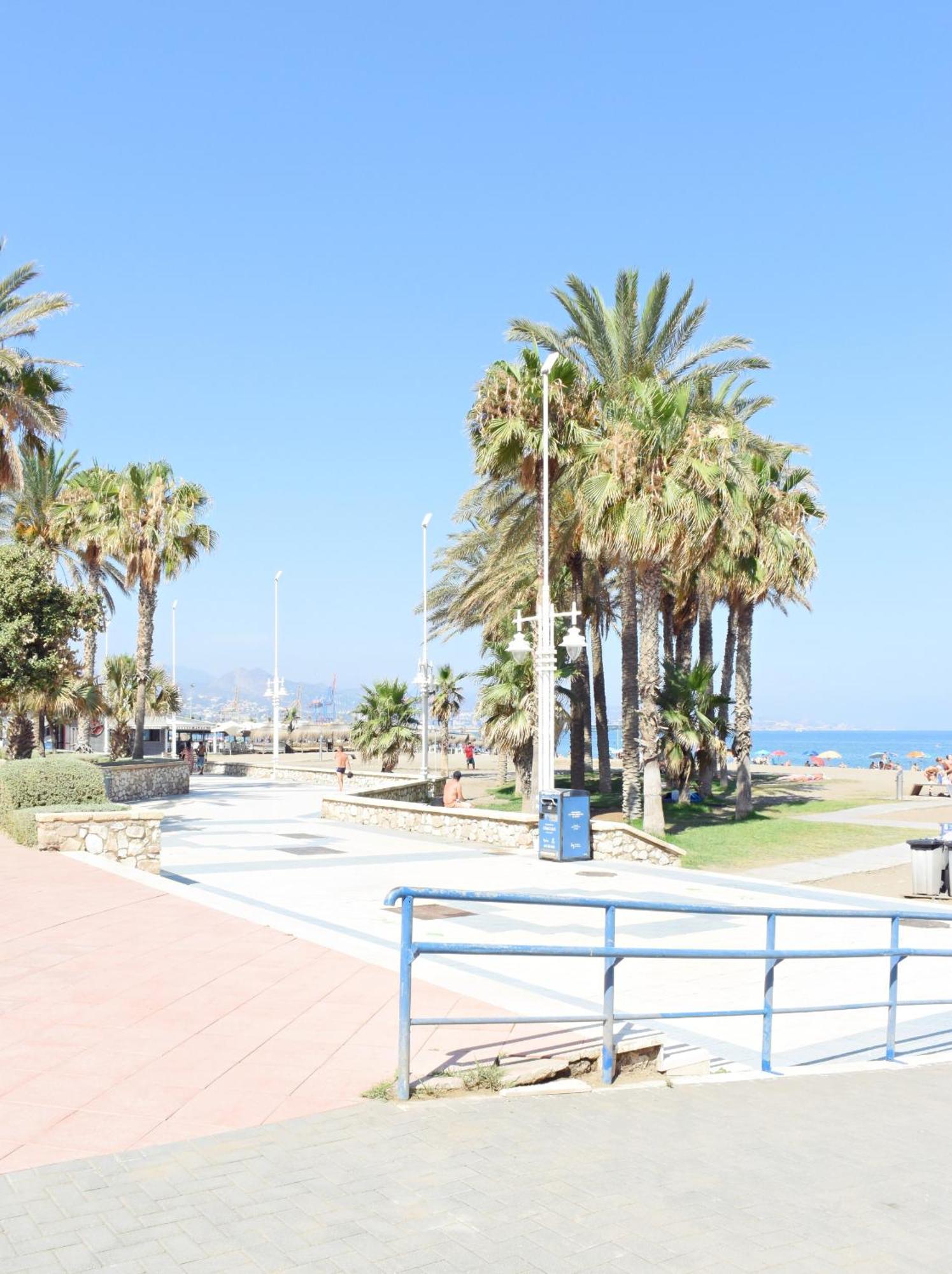 Amalia'S Home: Luminoso Apartamento Muy Cerca De La Playa Málaga Exterior foto